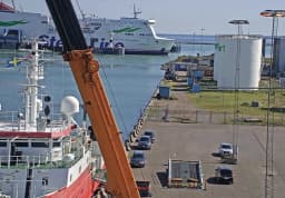 AXIS Q8642-E from Axis Communications - dimension diagram showing mounting measurements (view 11)